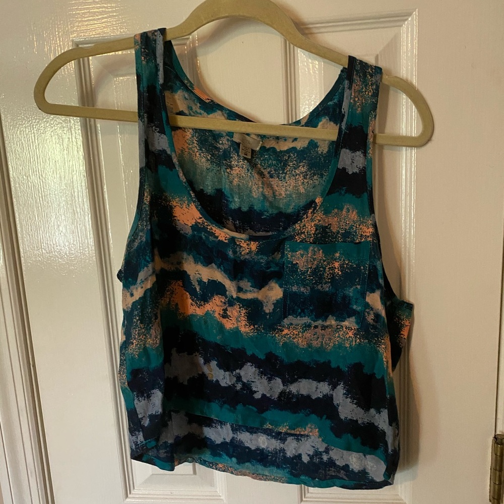 Crop top